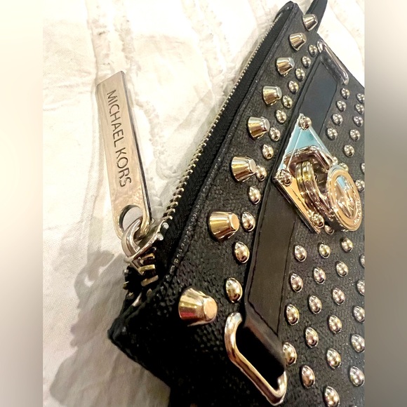 Michael Kors Black Leather Logo Lock Studded front purse/Fanny pack belt - Picture 3 of 11